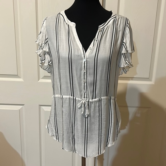 Chaser Tops - Chaser Women’s Blouse. NWT. Medium